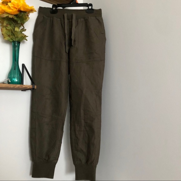 SOLDAritzia tna linen cargo pants - Picture 2 of 4